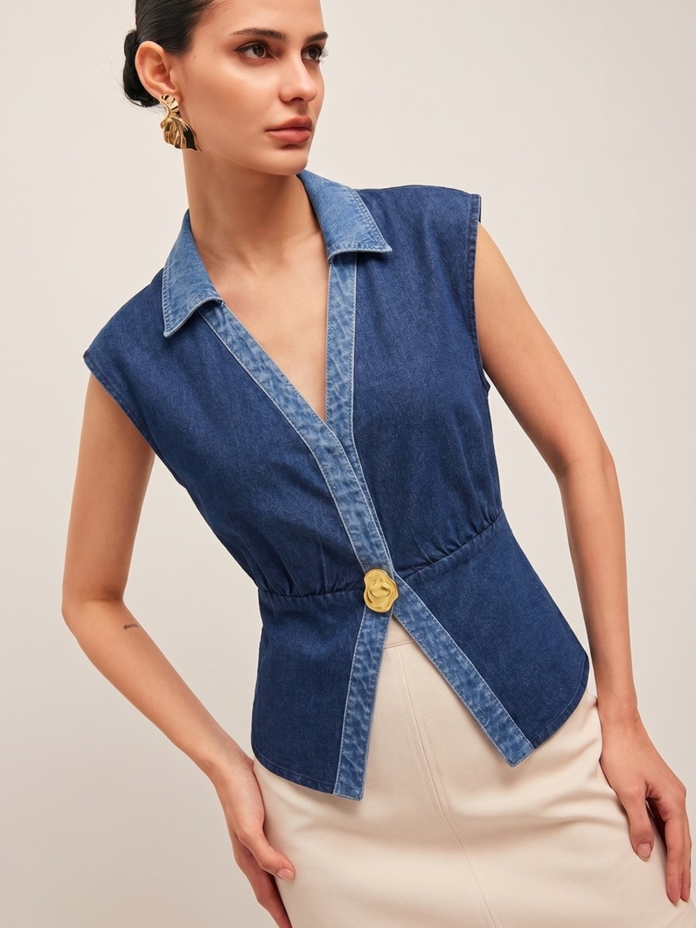 Metal Detail Waist-Cinching Denim Vest | Corset-Style V-Neck Snap Front Shein XS